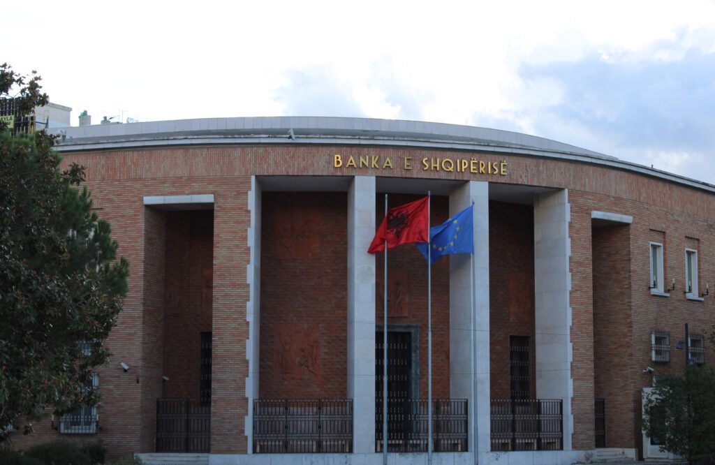 Strategjia afatmesme, BSH parashikon forcim të mëtejshëm të rregullimit bankar